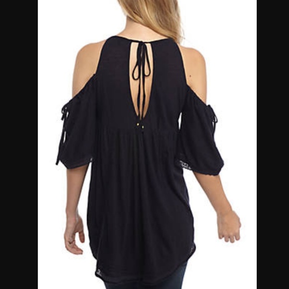 Free People Fast Times Peasant Top Cold Shoulder Embroidered Navy Blue Small NWT - Picture 5 of 10
